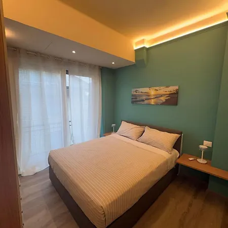 Apartment Welcome Riviera-colombo 12-102-totalmente Rinnovato Luglio 2026-3 Da Letto Ciascuna Con Condizionatore -150 M Dal Centro - Parcheggio A 20 Euro Al Giorno Da Prenotare -parking At 20 Euro Per Day If Available Rapallo