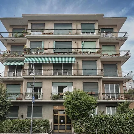 Apartman Welcome Riviera-colombo 12-102-totalmente Rinnovato Luglio 2026-3 Da Letto Ciascuna Con Condizionatore -150 M Dal Centro - Parcheggio A 20 Euro Al Giorno Da Prenotare -parking At 20 Euro Per Day If Available *